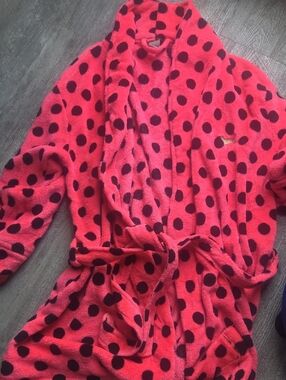 PINK Victoria's Secret Hot Pink Plush Robe with Black Polka Dots